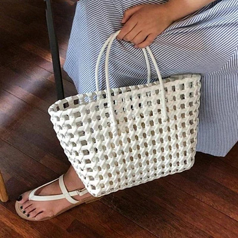 Summer Bag Women New Hand Woven Messenger Bag Hand-Held Single Shoulder Bag Hollow Vegetable Basket Casual Travel Beach Bag